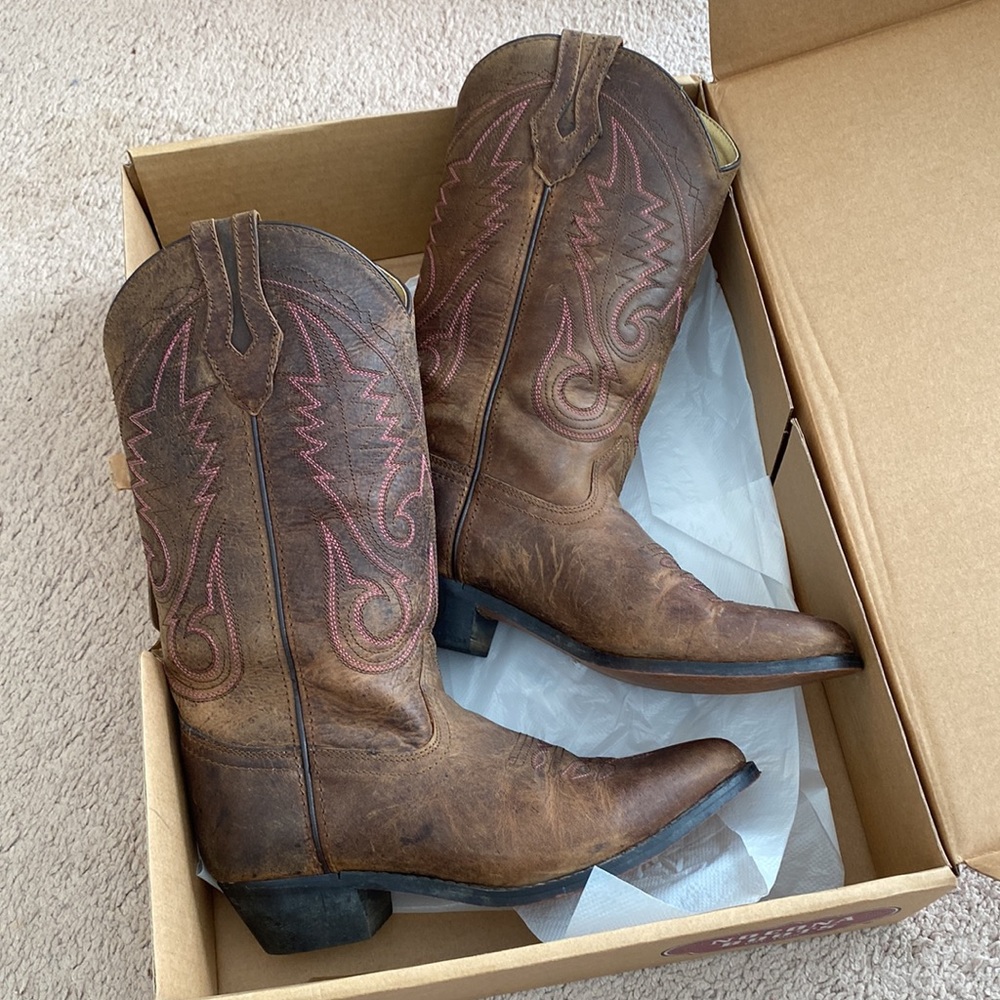 British Tan Deertanned Cow Nocona Boots 6.5